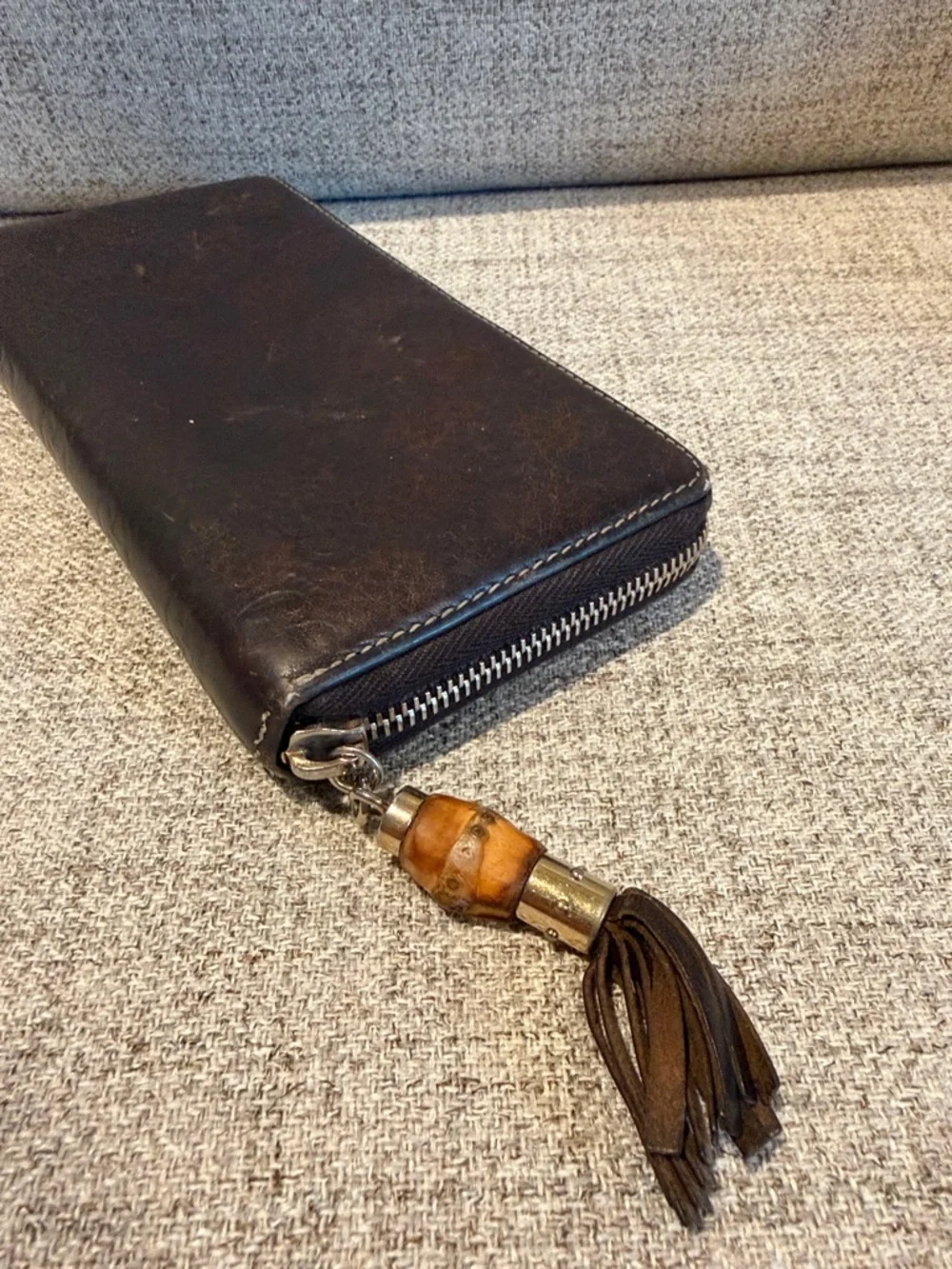 GUCCI Bamboo Tassel Ssima GG Logo Leather Zip Around Long Wallet - Picture 4 of 14